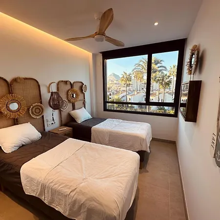 House - Penthouse With Private Rooftop Terrace *
